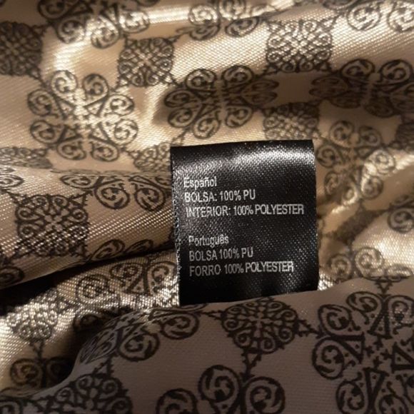 Large Black Purse w Gold Hardware & Strap - Picture 8 of 8